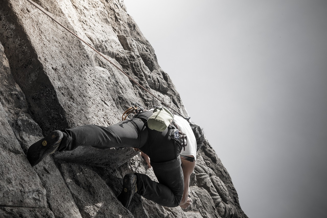 A Guide to Rock Climbing in Red Rock Canyon